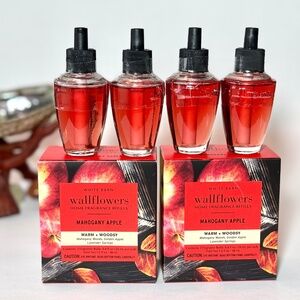 MAHOGANY APPLE Wallflowers